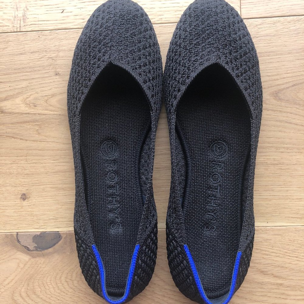 Rothy’s size 8 - black honeycomb flats